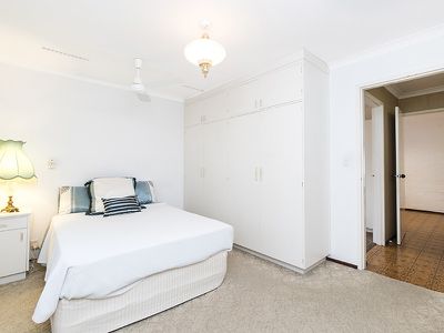 1 / 41 Park Street, Como