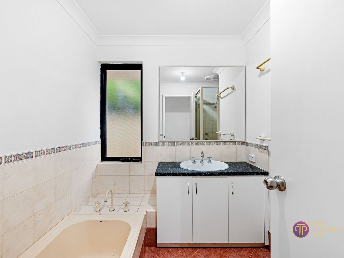 6 Lotus Court, Bertram
