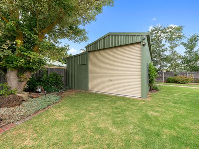 24 Woodburne Drive, Sale
