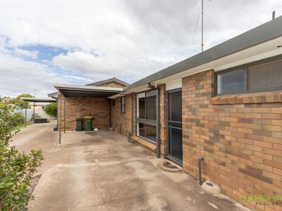 2 / 15 Schwarz Avenue, Horsham