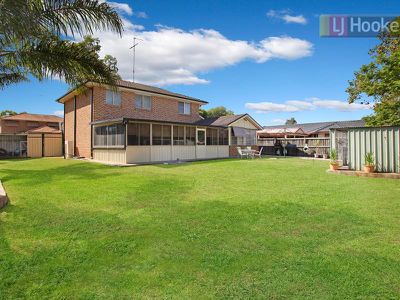 2 Antique Crescent, Woodcroft