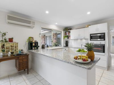 4 Turnburry Court, Tewantin
