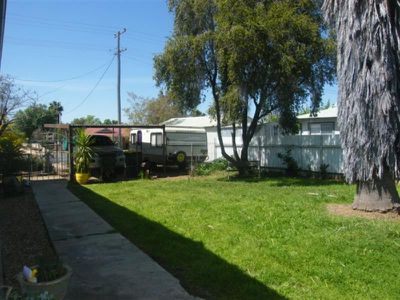 66 Sam St, Forbes