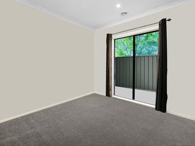 18 Nightfall Way, Tarneit