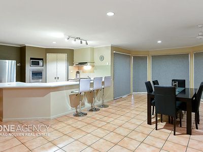 16 Coomaroo Street, Durack
