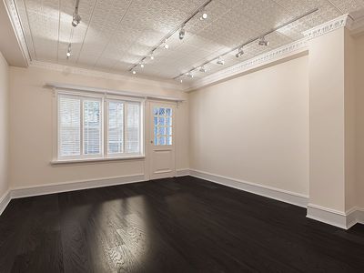 555 Hudson Street, New York, NY 10014, International