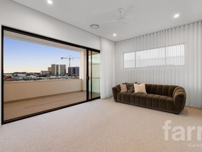 3 / 2 Lyra Avenue, Hope Island