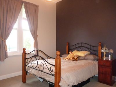 7 Bennett Rd, Horsham