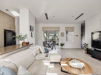 10 / 209 The Esplanade, Henley Beach