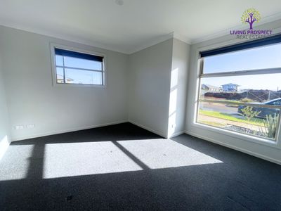 10 Darwinia Way, Cobblebank