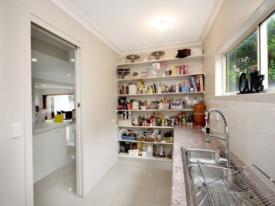 10 Holdsworth Road, North Ipswich