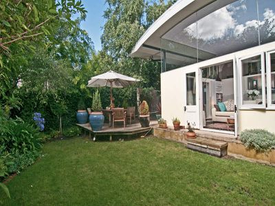 2 Lincoln Street, Sandy Bay