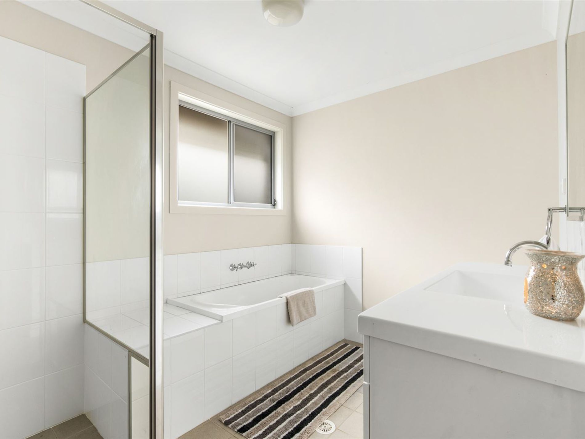 19 & 19A Booyong Avenue, Ulladulla