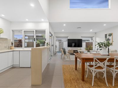 4 Red Gum Crescent, Wakerley