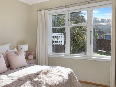 9 Woodstock Terrace, Tawa