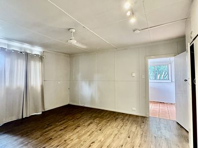 2 / 34 Livermore St, Redcliffe