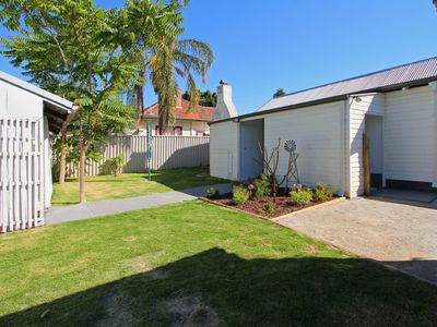 33 Boulder Ave , Ascot