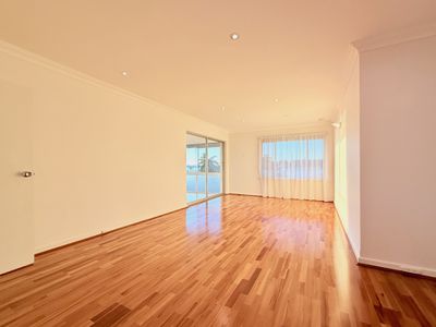 8 / 95 Matheson Road, Applecross