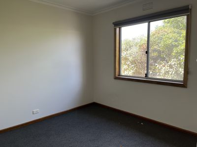 3 / 6 Portarlington Road, Newcomb