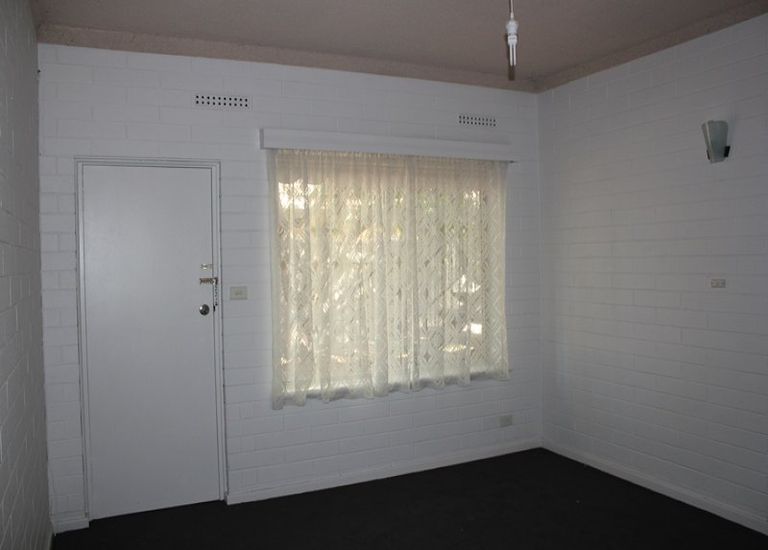 2 / 729 Burbridge Road, West Beach