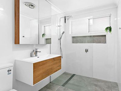 9 Birra Drive, Oak Flats