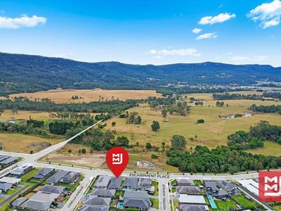 14 Escarpment Place, Horsley