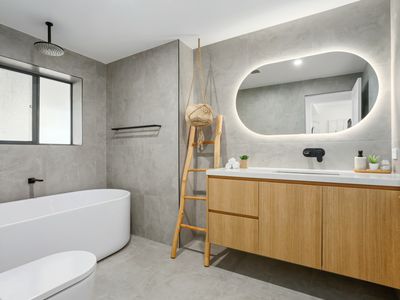 1 / 27 Bennelong Parkway, Wentworth Point