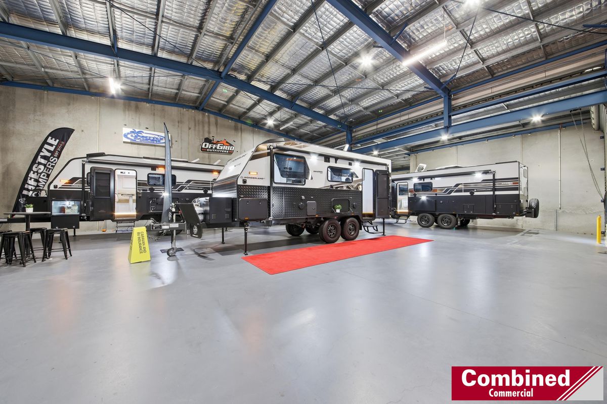 1 & 2 / 2 Samantha Place, Smeaton Grange