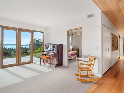 97 Thomas Road, Woodbridge