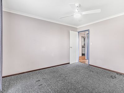 12b Seabrooke Avenue, Rockingham