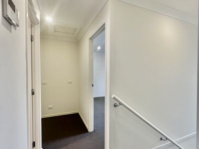 2 / 300 Redbank Plains Road, Bellbird Park