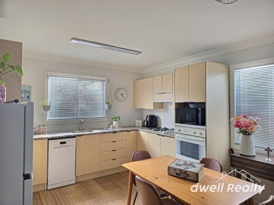 33 / 278-280 PRINCES HIGHWAY, Bomaderry