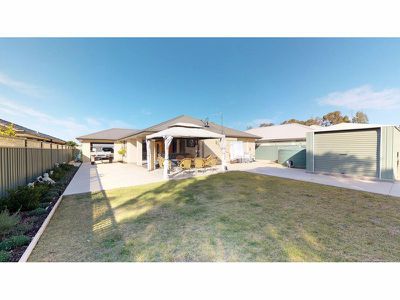 40 Cypress Point Drive, Dubbo