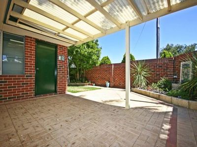 2/19 Albemarle Street, Scarborough