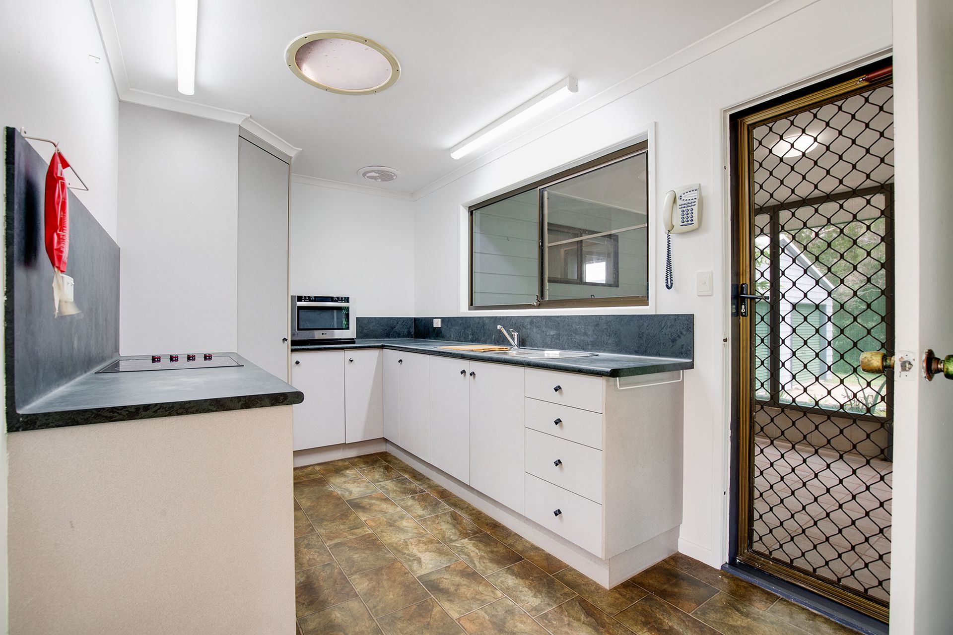 32 Buoro Street, Ball Bay