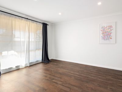 3 Holroyd Way, Boulder