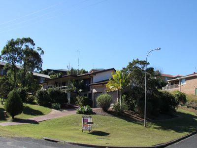 1 Avon Place, Forster