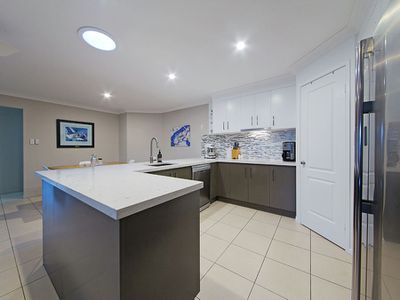 8 Venn Court, Wynnum West