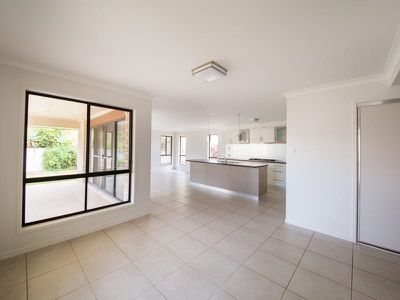 6 Bernard Crescent, Kingaroy