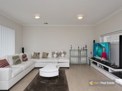43 Kosciuszko Circuit, Clyde North