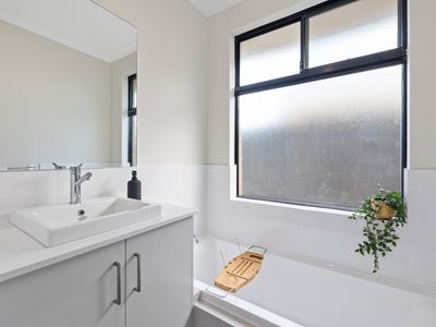 48 Halcyon Loop, Southern River