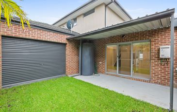 1 / 5 Castlegate Place, Berwick