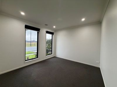 77 Toyon Road, Kalkallo