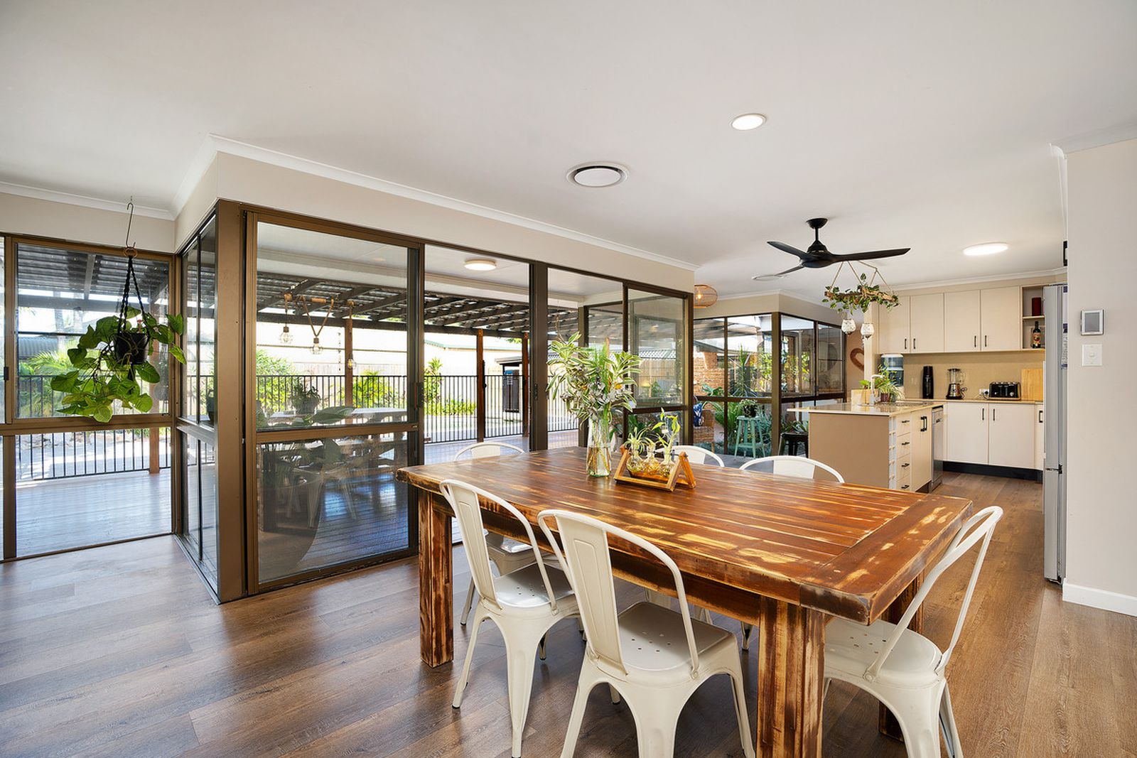 Photo 4 of 21, 6 Satinay Drive, Tewantin