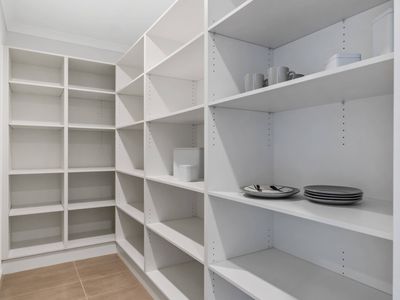 8 Guling Rise, Clyde North