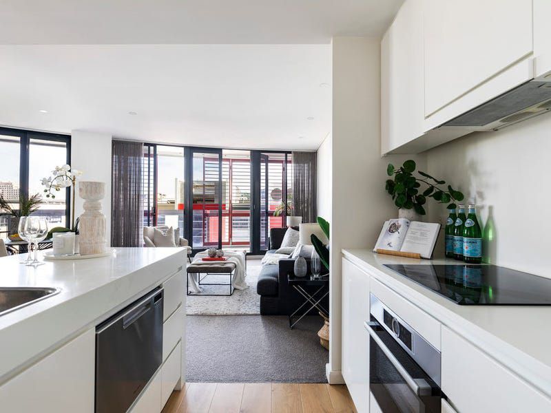 504 / 45 Shelley Street, Sydney