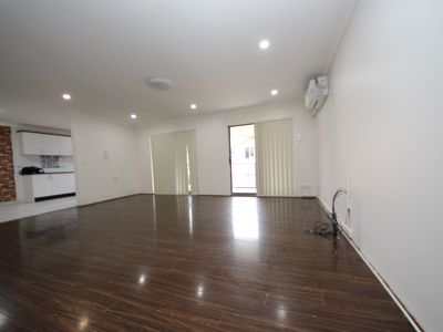 8 / 109-111 Meredith Street, Bankstown