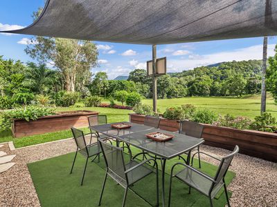 11 Pomona Avenue, Mooroobool