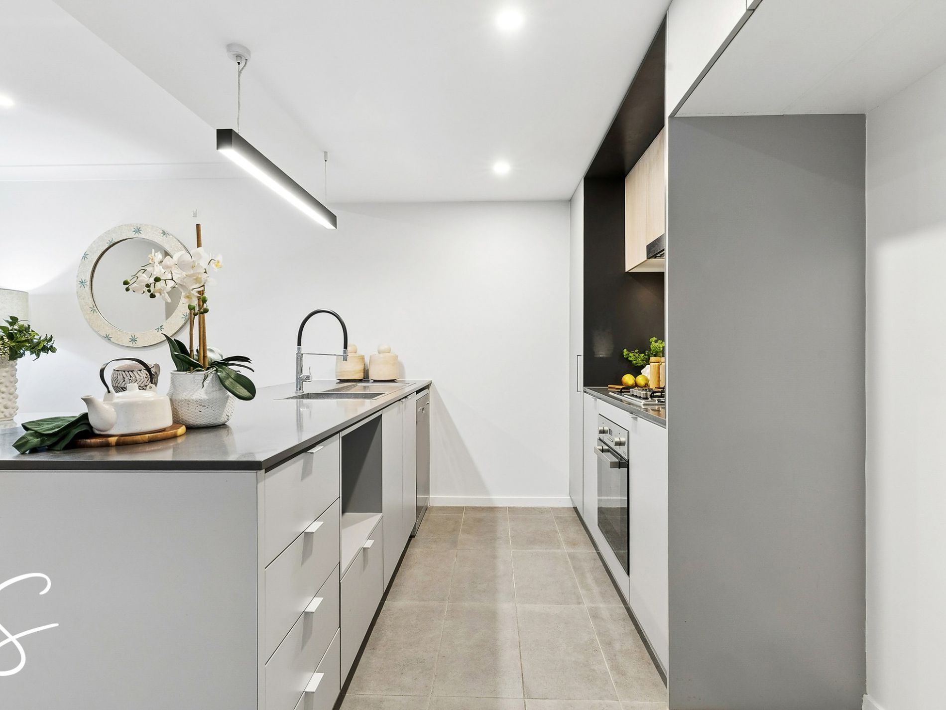 2201 / 18 Comer Street, Coopers Plains