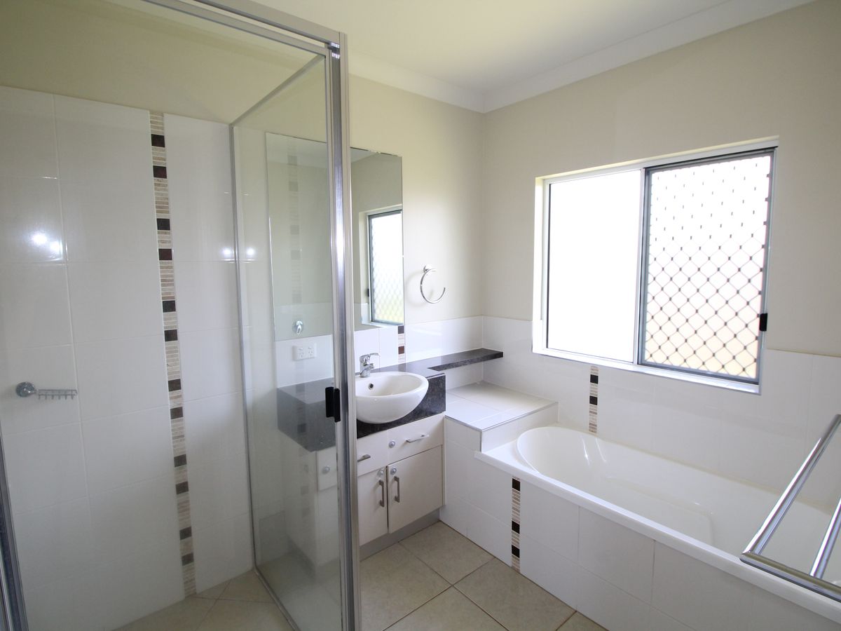 60 Danzer Drive, Atherton